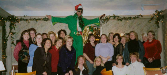 8FT.-ELVIS-GREEN-X-MAS-scanner-35mm-pics-10.jpg