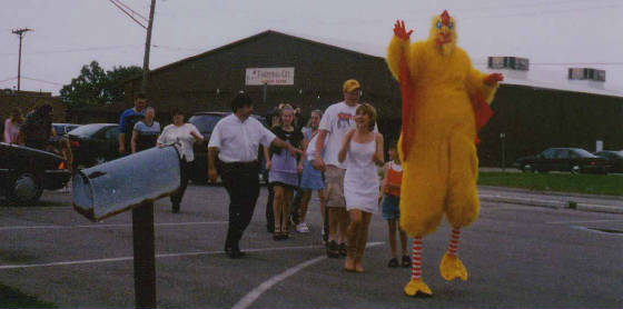 8ft.-chicken-555-11.jpg