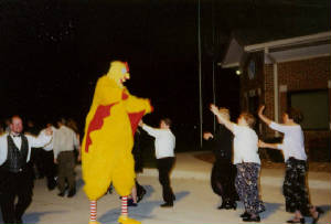 8ft.-chicken-555-27.jpg