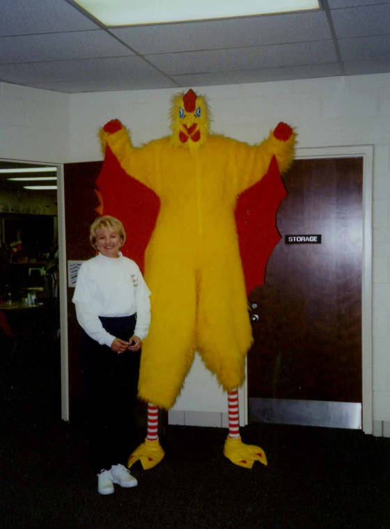 8ft.-chicken-555-36.jpg