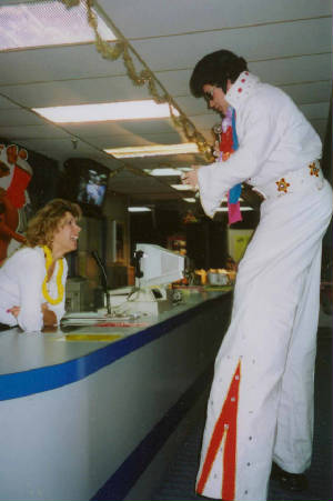 8ft.-elvis-white-scanned-35mm-08.jpg