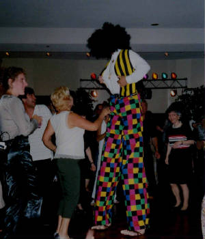 9ft.-hippie-clown-03.jpg
