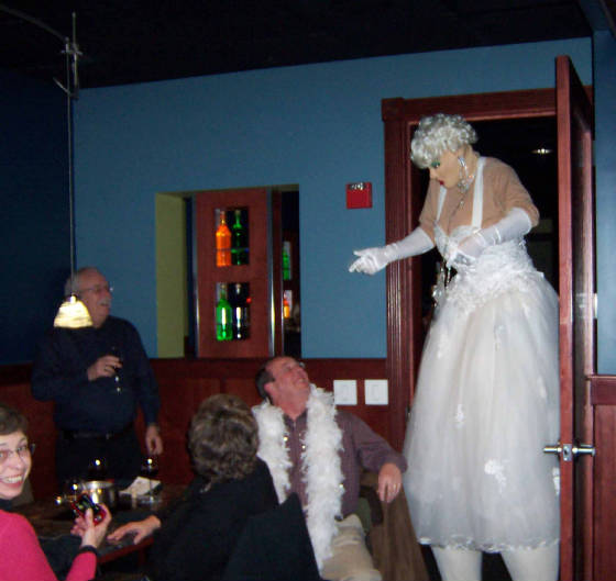 9ft.MarilynMonroe-MeltingPot-009b.jpg