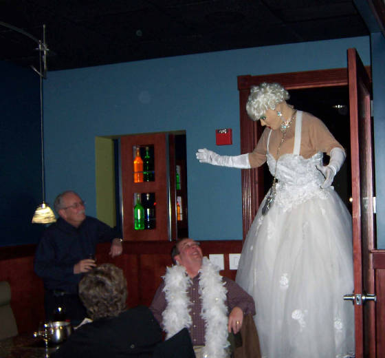 9ft.MarilynMonroe-MeltingPot-009b.jpg