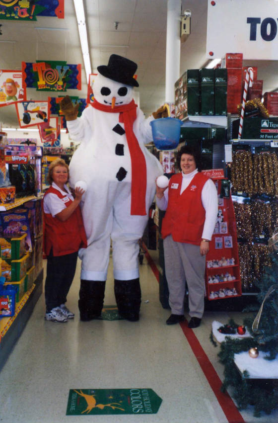 9ft.snowman-kmart001.jpg