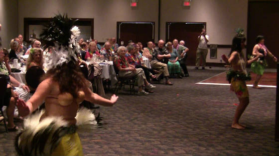 Hawaiian_Dancers_889999.jpg