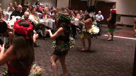 Hawaiian_Dancers_889999.jpg