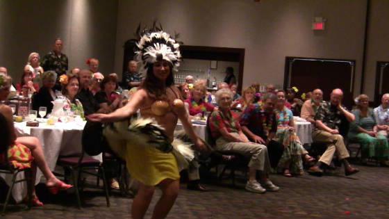 Hawaiian_Dancers_889999.jpg