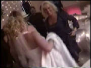 WEDDING-DANCING-UPBEAT-576.jpg