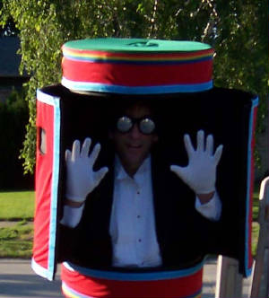 box-box-x-ray-eyes-02.jpg