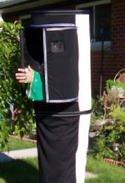 box-elvis-white-04.jpg