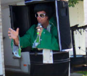 box-elvis-white-04.jpg