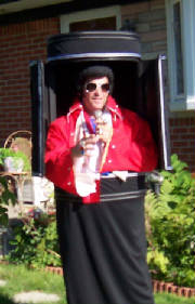 box-elvis-white-04.jpg