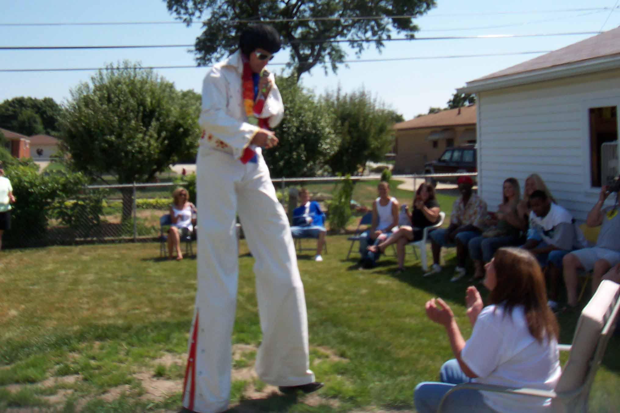 8ft.-elvis-white-scanned-35mm-27.JPG