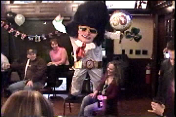 LITTLE-ELVIS-910.jpg