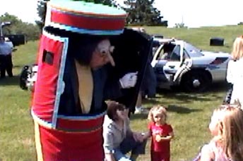 freak-in-a-box-a6.jpg