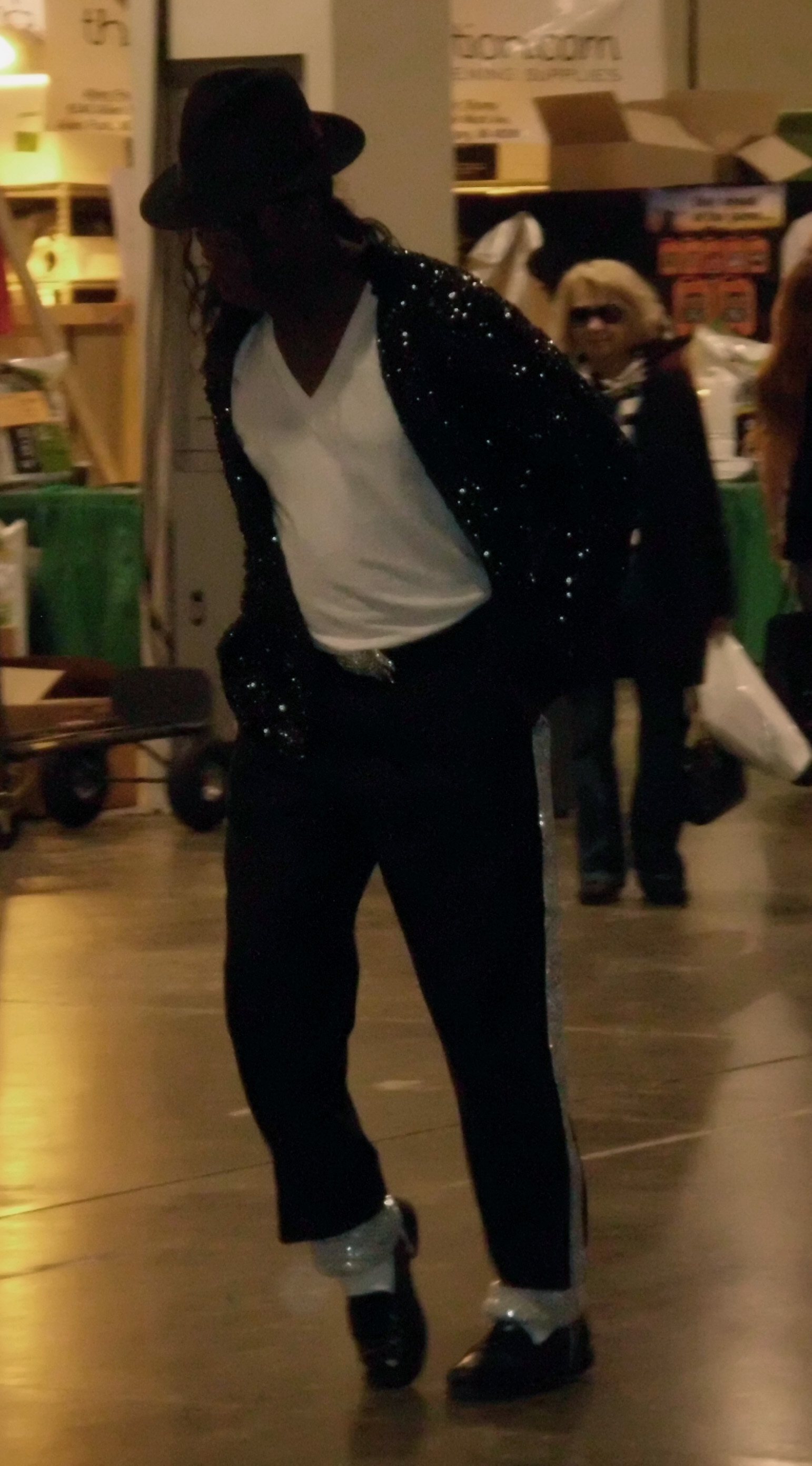 mjpics444w-kid.JPG